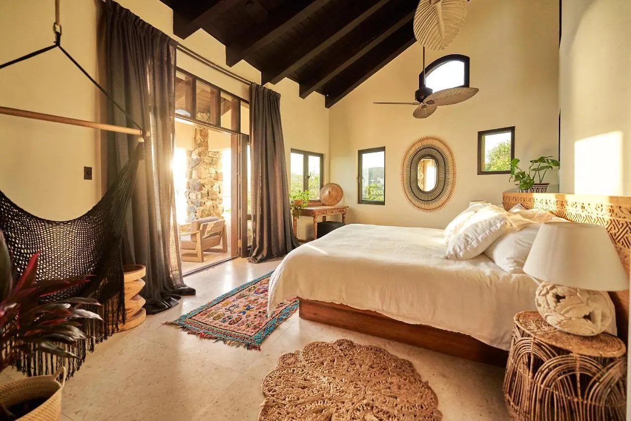 Hotel The Aerial, Bvi East End